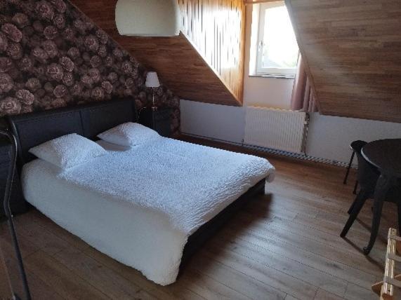 Au Louis D'Or, Gite Pour 6 Personnes , Lierneux Exterior photo